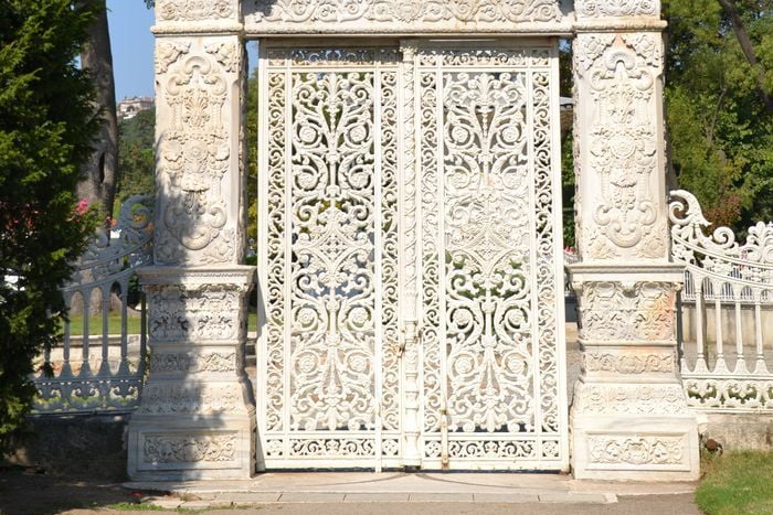 Justinian banned any teaching of law privately