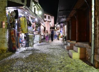 The Historic Khans of Constantinople